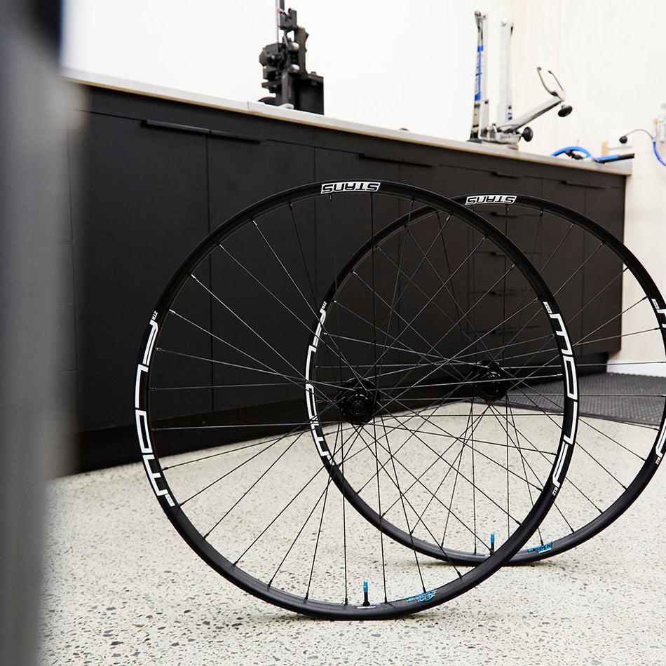 FLOW EX3 ON DT350 - DH WHEELSET