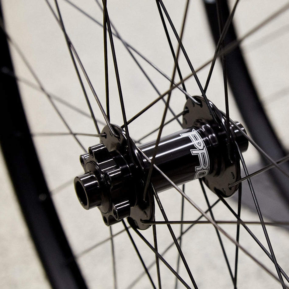 STAN'S NOTUBES - FLOW EX3 MULLET WHEELSET - HOPE PRO4 - WBWO