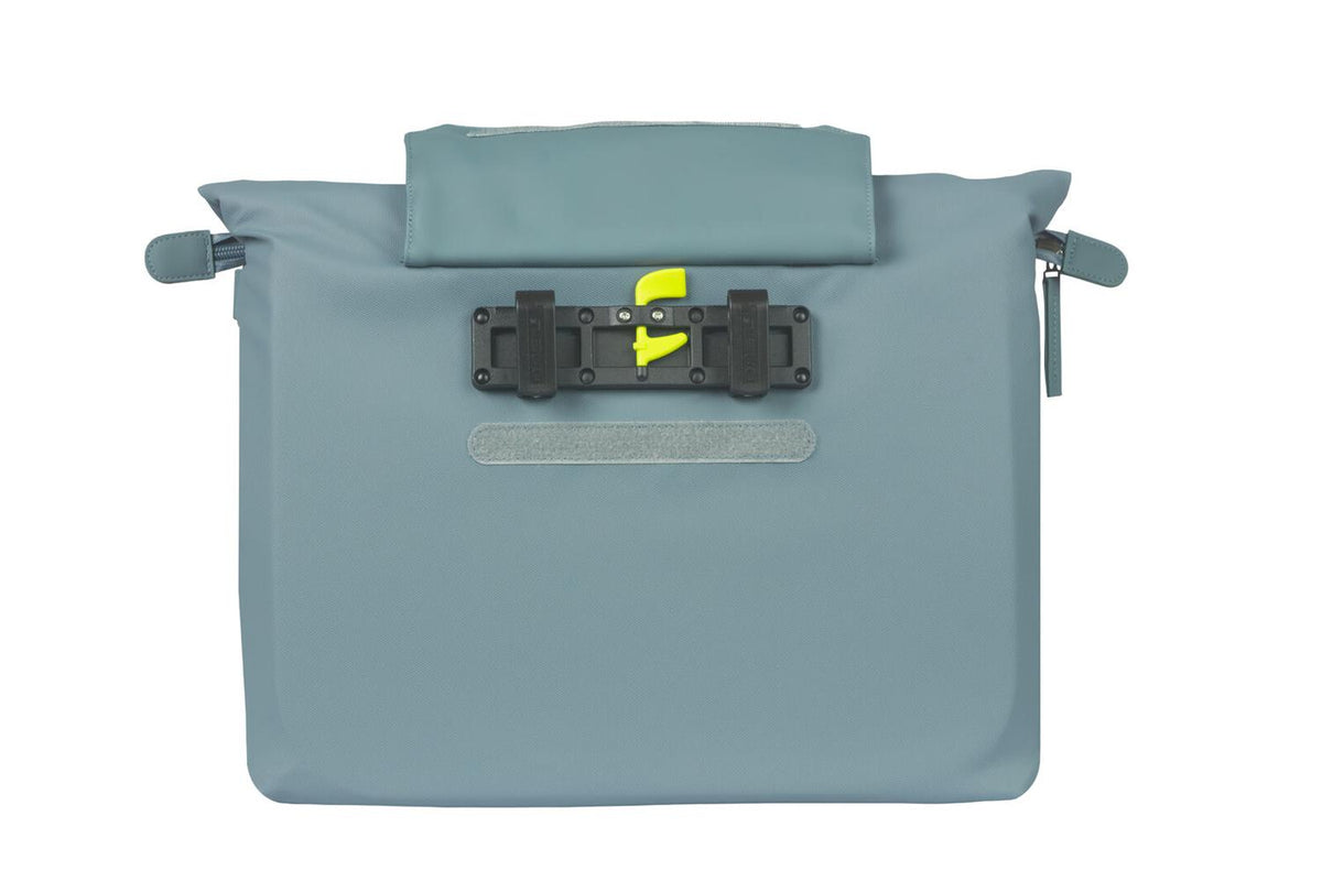 18452 Basil Manhattan commuter office bicycle bag 