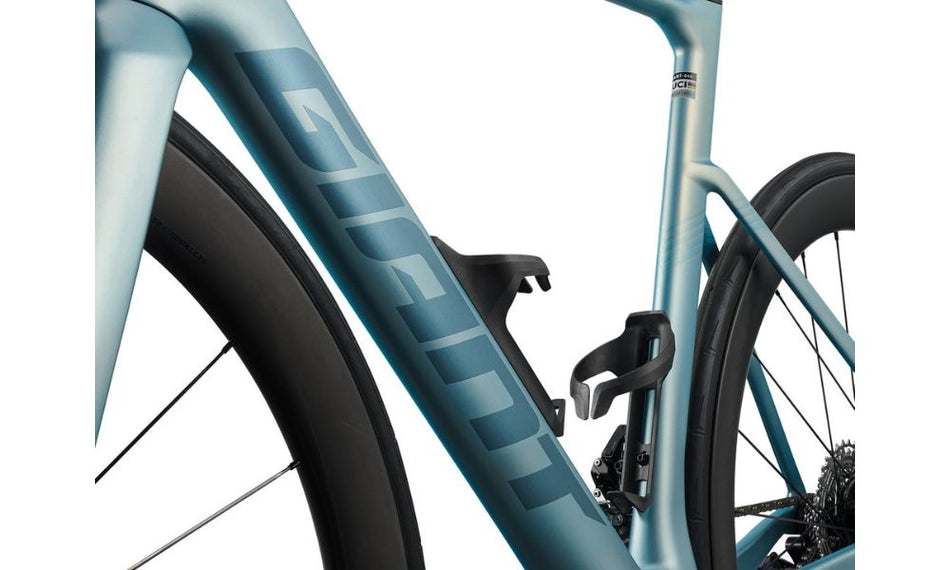 Giant 2027 Propel Advanced Pro 1 AXS *