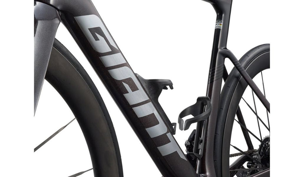 Giant 2027 Propel Advanced Pro 0 AXS *